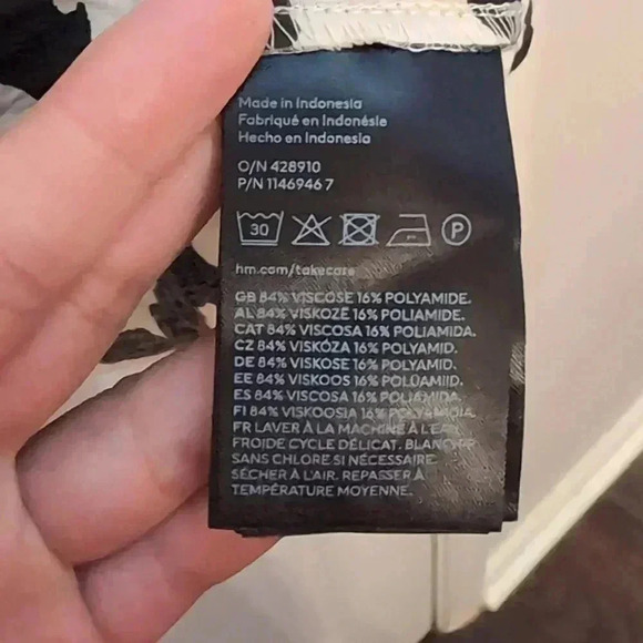 H&M Womens Patterned Blouse with Collar - Picture 6 of 8